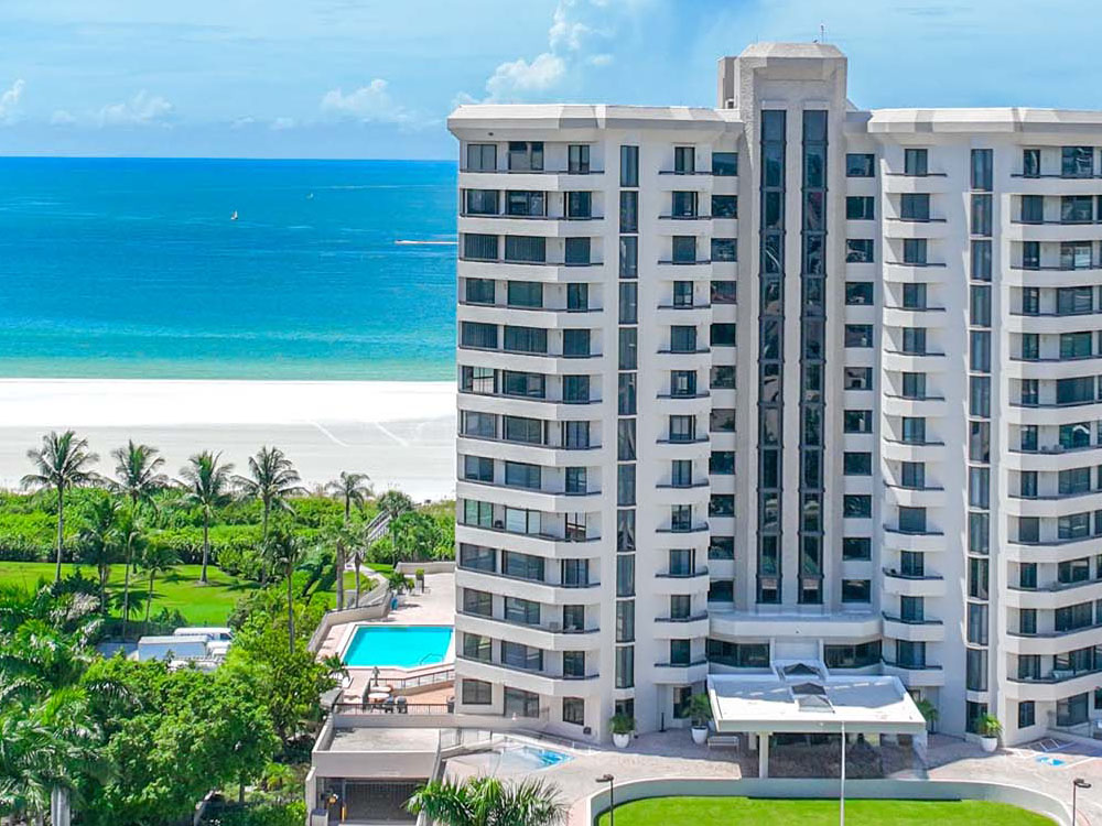 Marco Island Condo2 Bed • 3 Bath • 1,664 Sq Ft JUST LISTED $999,000
